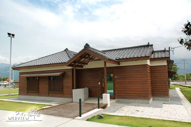 關山日式木造舊火車站外觀